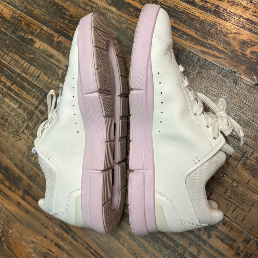 OnCloud The Roger Advantage Sneaker - Picture 3 of 11